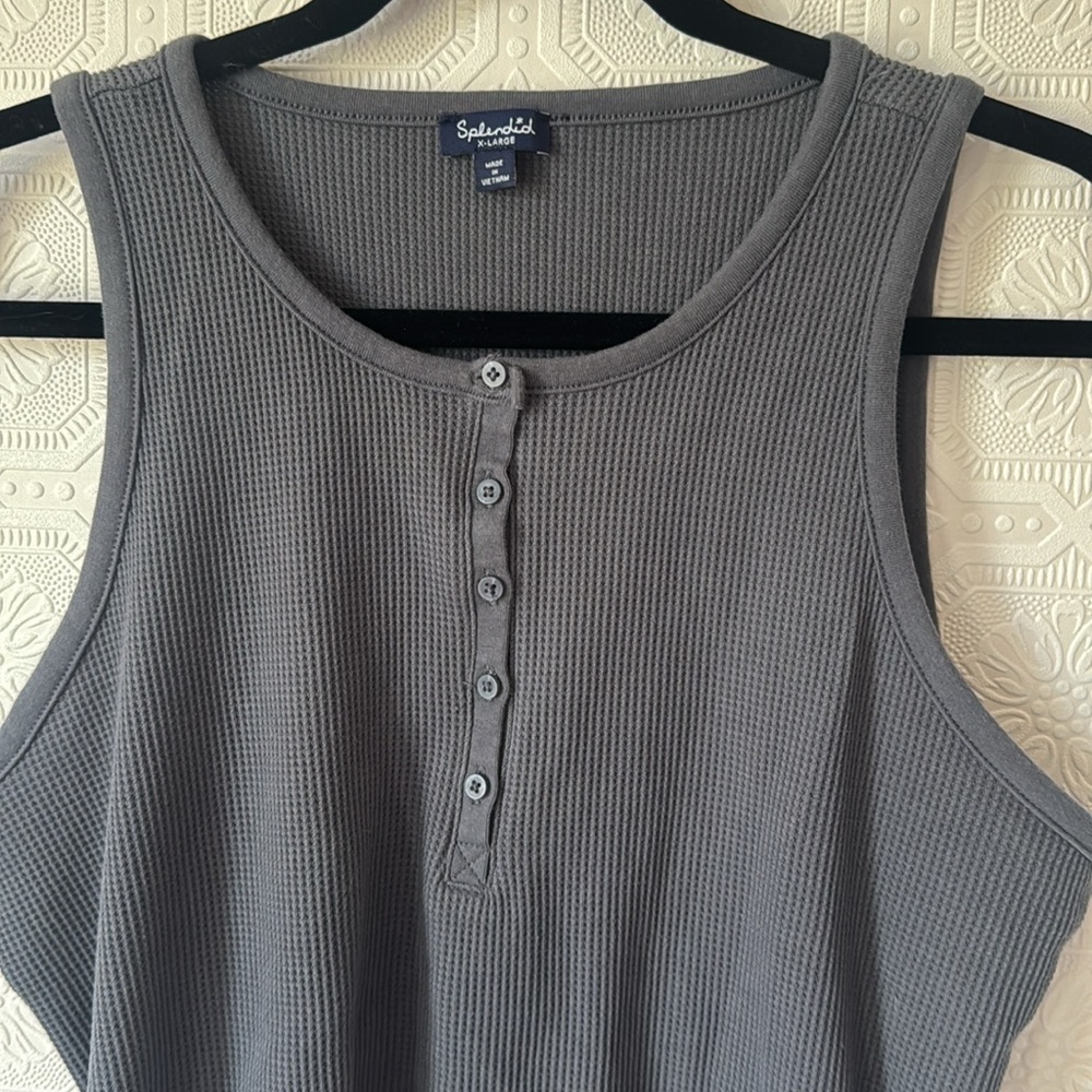 Splendid Charcoal Gray Waffle Crop Henley Tank Top size XL - Picture 3 of 5